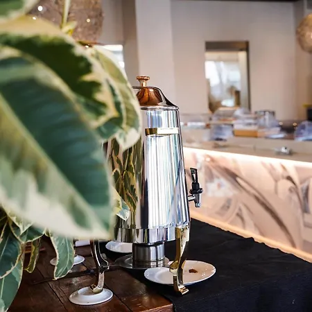 La Rocca מלון נוגרולה רוקה